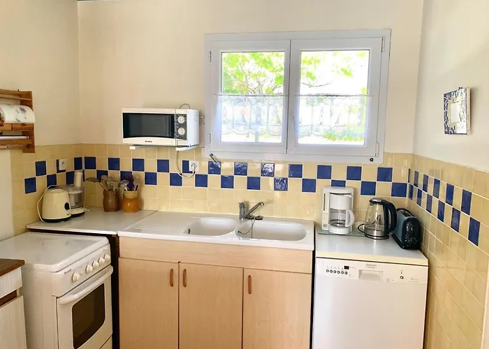 Casa de Férias Maison De Plain-pied 4 Pers., Proche Centre Et - Fr-1-231-270 *